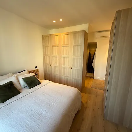 Renovated Two-bedroom In Center Of - Station And Nearby * קאן